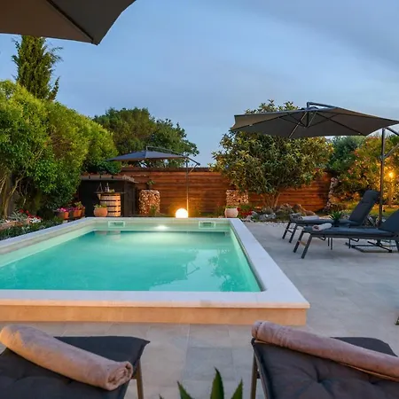 Haus Rustica Σπίτι διακοπών Πούλα