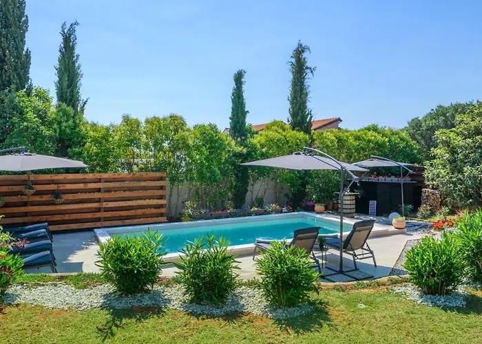 Haus Rustica Hébergement de vacances Pula