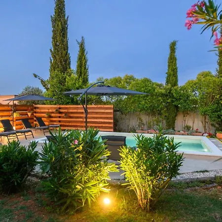 Holiday home Haus Rustica