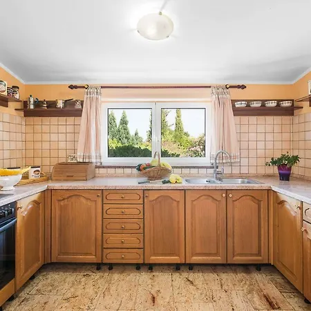 Haus Rustica Semesterbostad