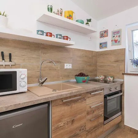 Casa de Férias Haus Rustica Pula